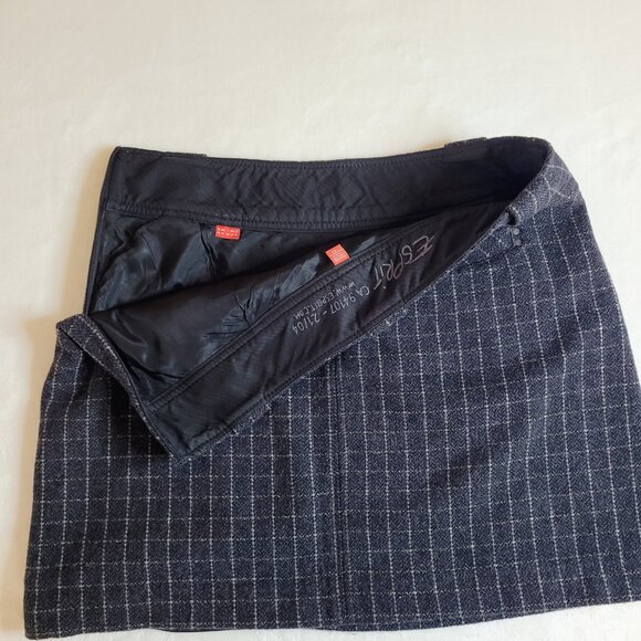 Esprit Graphic Mini Skirt - Picture 5 of 11